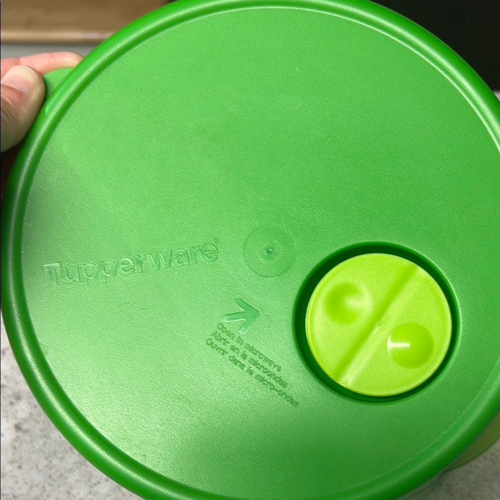 Tupperware Bright Green Round Container - Picture 2 of 6